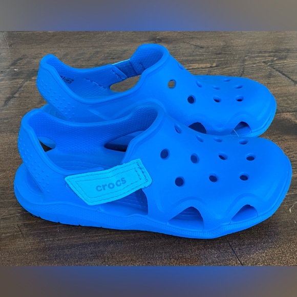 Kids’ Crocs Swiftwater Wave Sandals Size C 13 - Picture 2 of 6